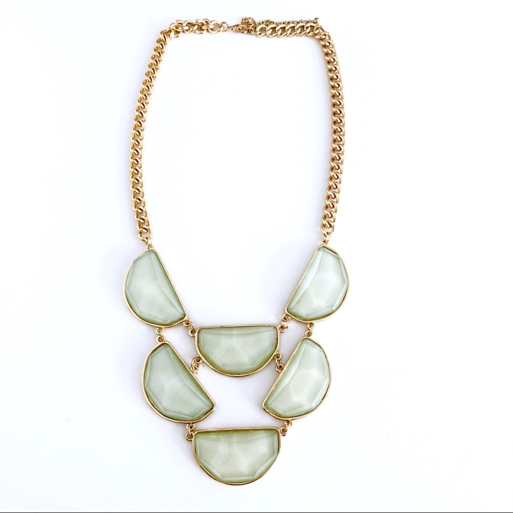🧼 Mint & Gold Necklace
